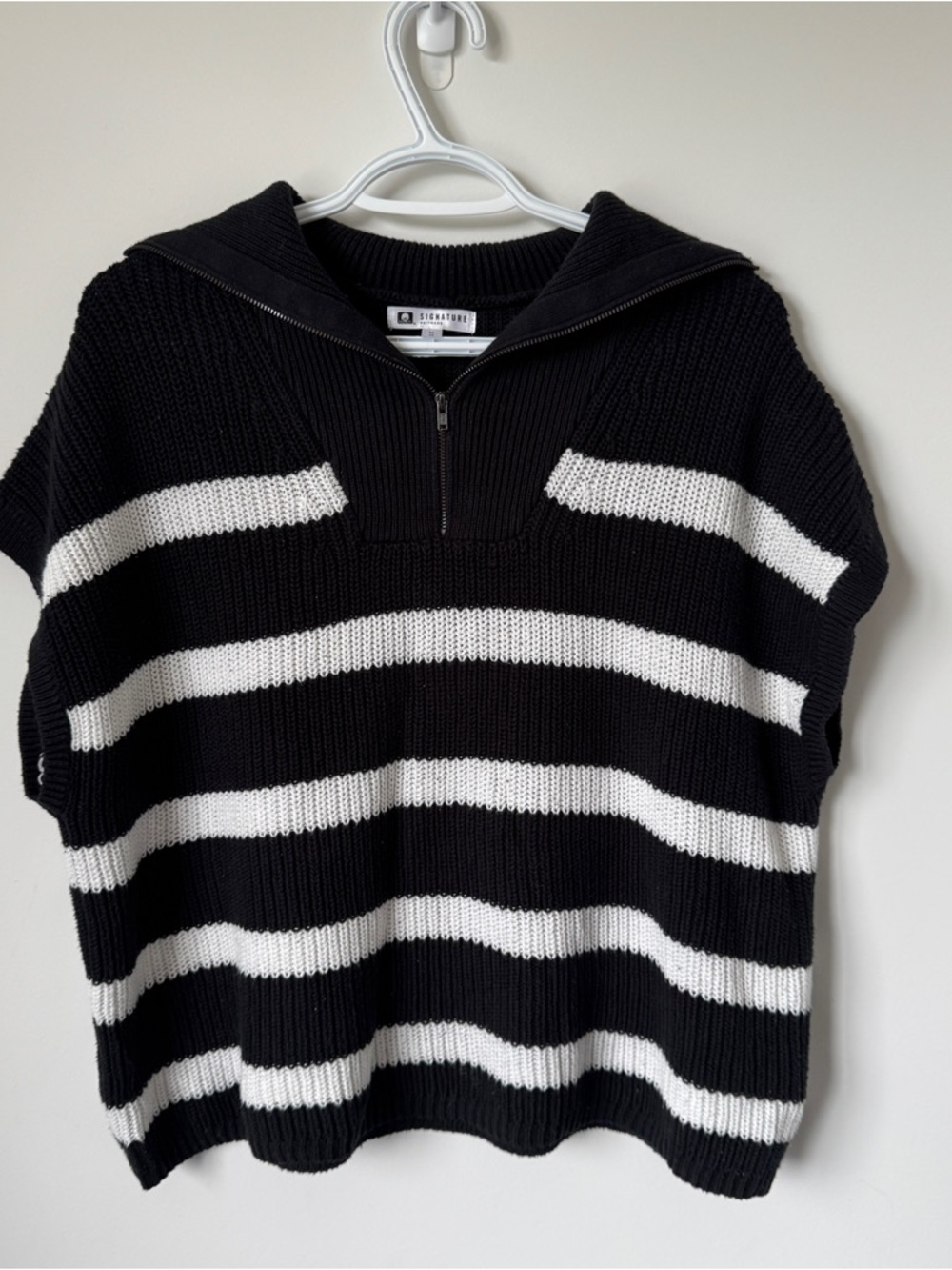 Black & white Striped Knit Zip Sweater Vest | Coastal Chic | Oversized - Picture 2 of 4